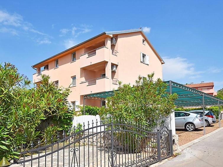 Apartments Dunja Malinska Luaran gambar