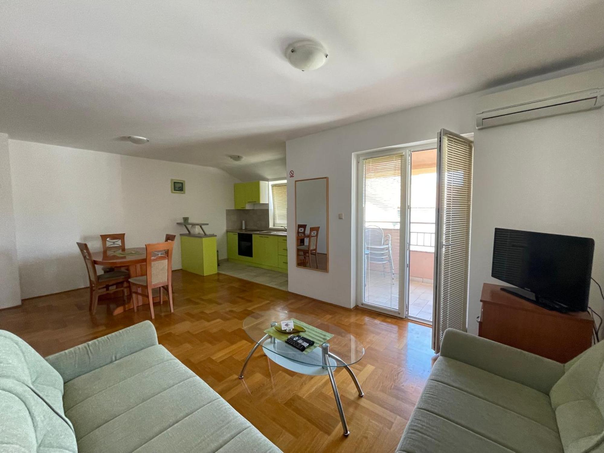 Apartments Dunja Malinska Luaran gambar